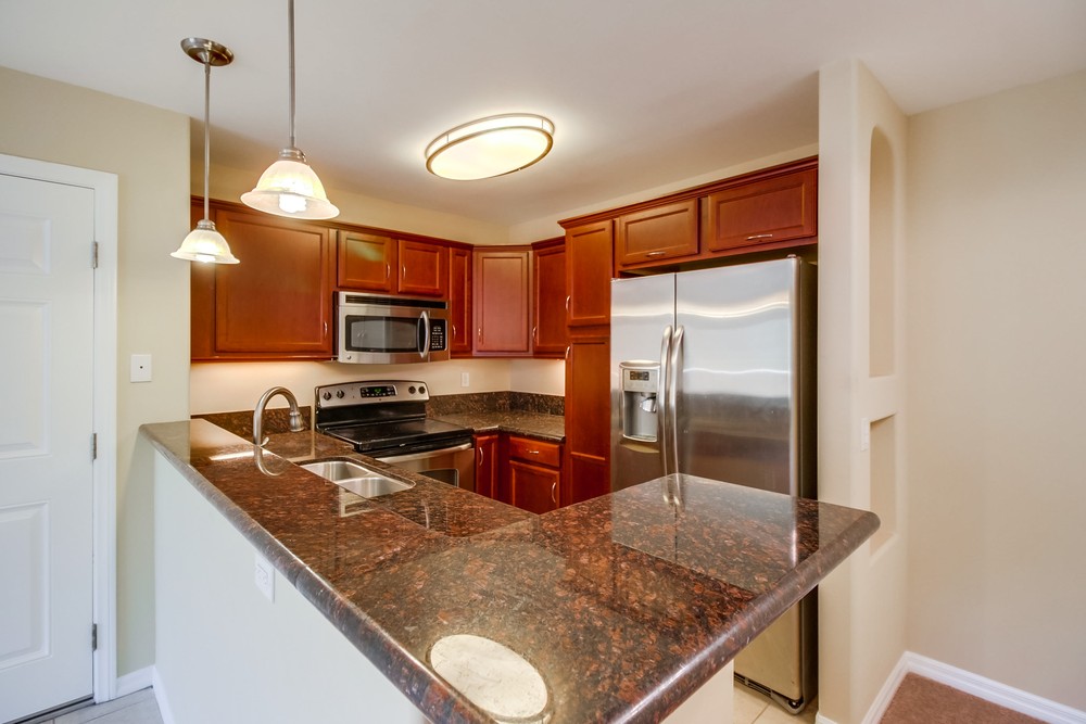 Virtual tour photo 8 of 30 for 5252 Balboa Arms Dr #228