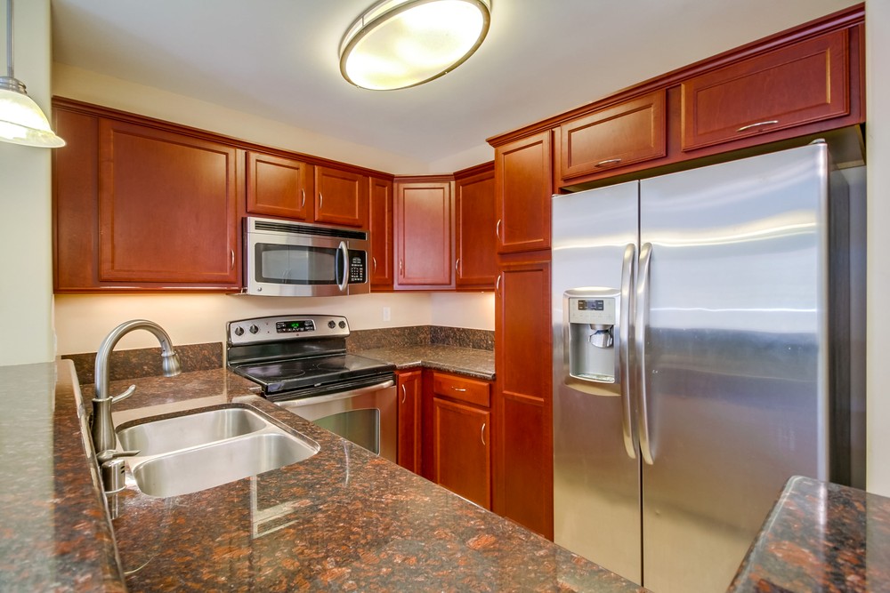 Virtual tour photo 9 of 30 for 5252 Balboa Arms Dr #228