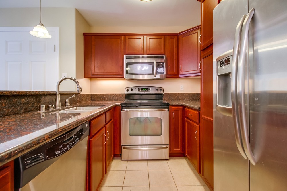 Virtual tour photo 11 of 30 for 5252 Balboa Arms Dr #228