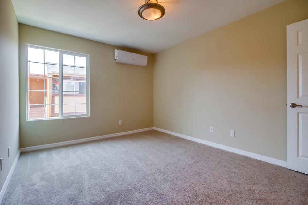 Virtual tour photo 13 of 30 for 5252 Balboa Arms Dr #228