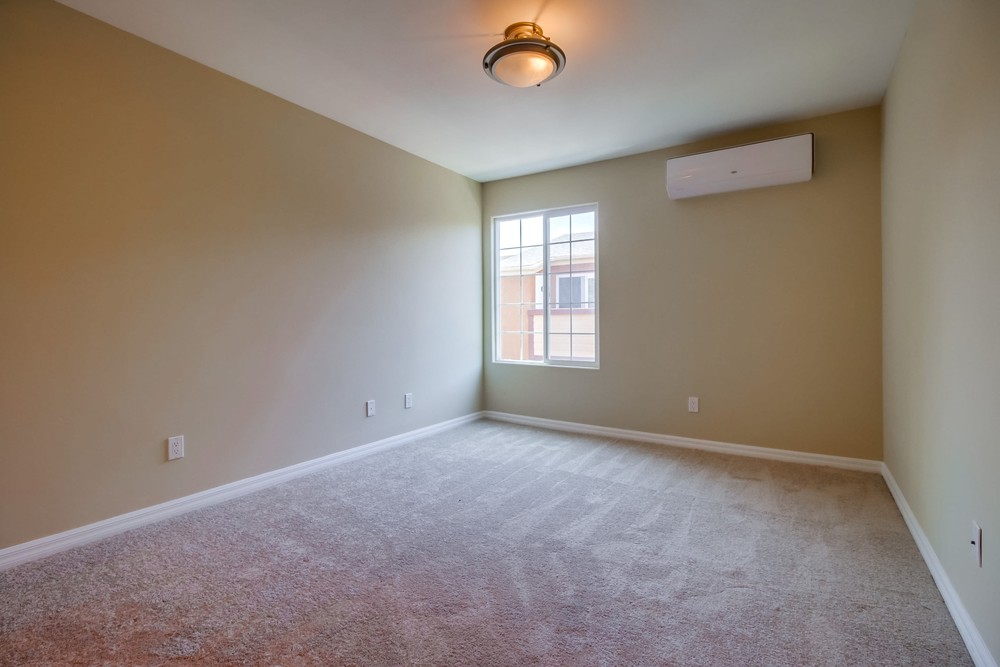 Virtual tour photo 14 of 30 for 5252 Balboa Arms Dr #228