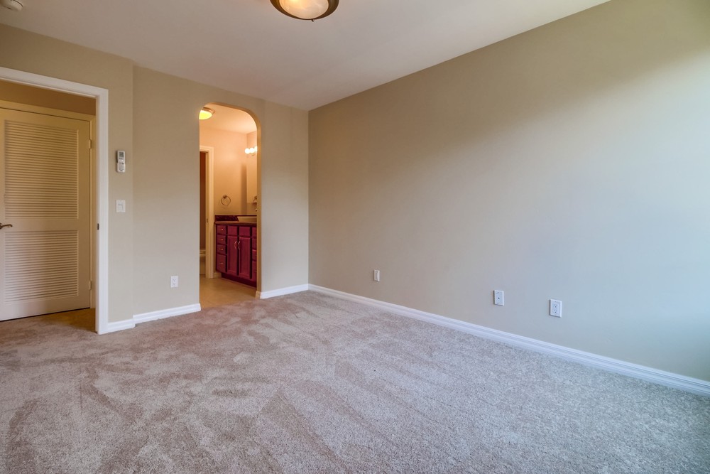 Virtual tour photo 15 of 30 for 5252 Balboa Arms Dr #228
