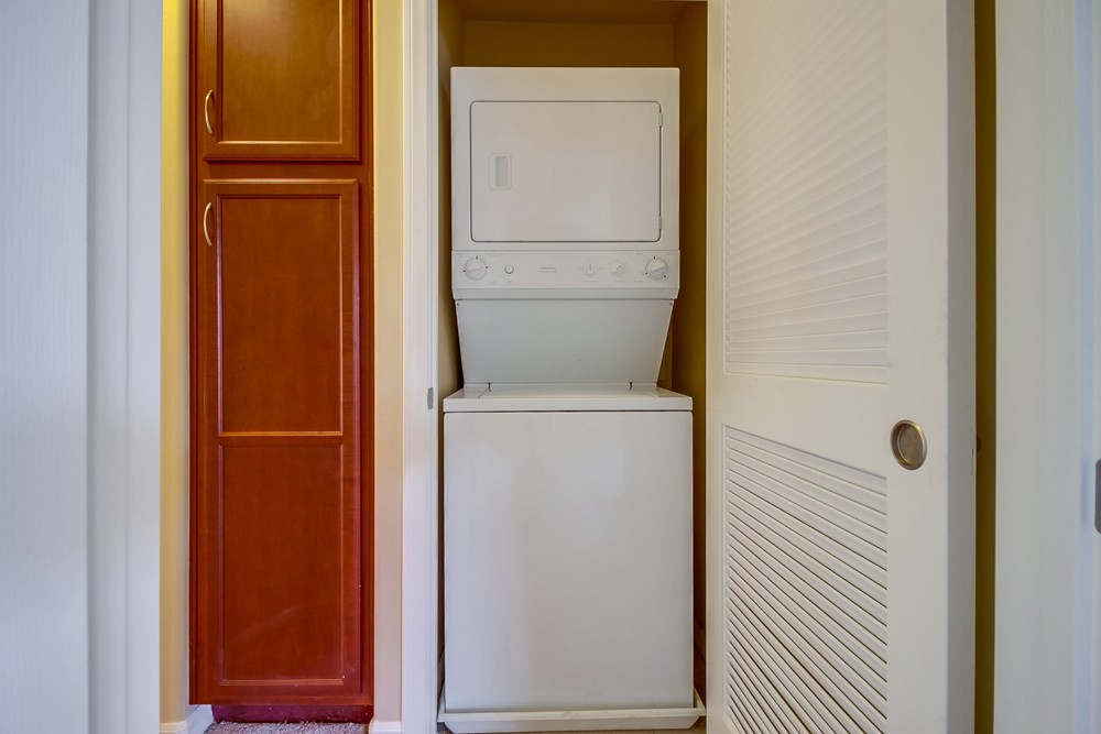 Virtual tour photo 22 of 30 for 5252 Balboa Arms Dr #228