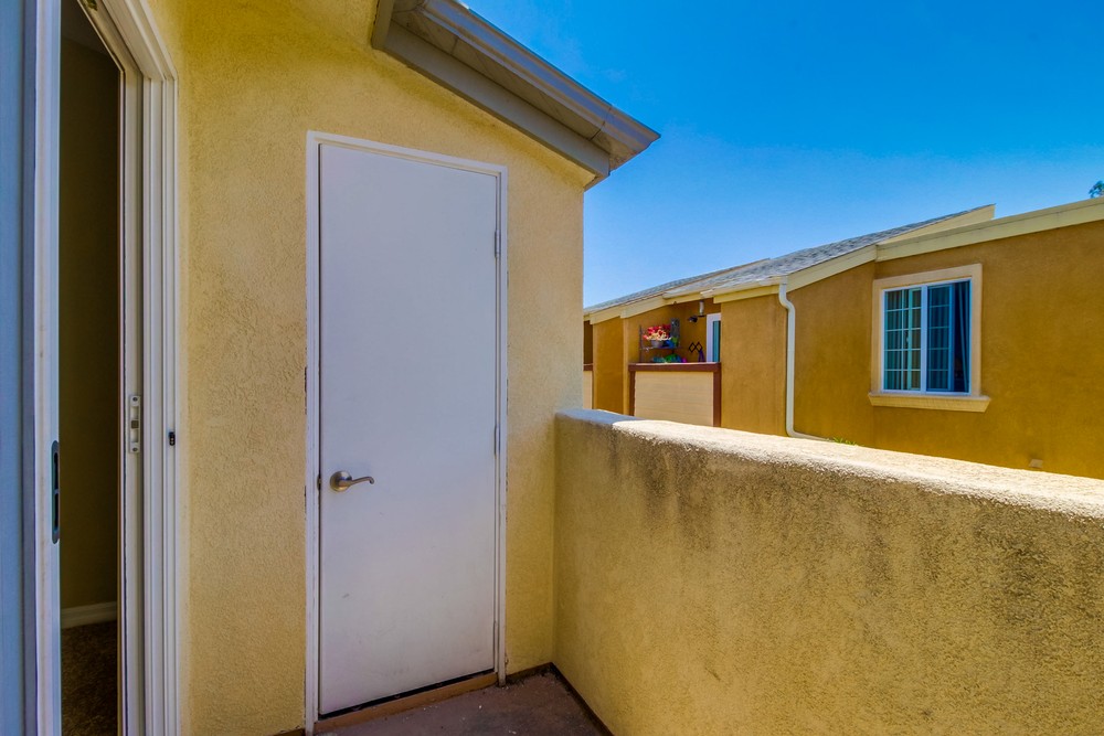 Virtual tour photo 23 of 30 for 5252 Balboa Arms Dr #228