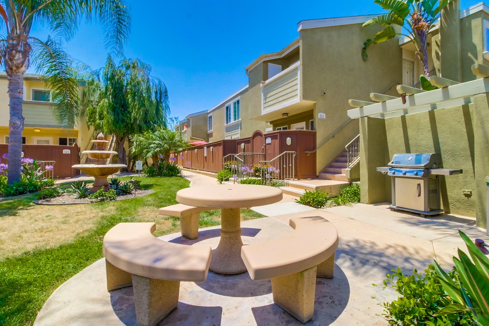 Virtual tour photo 28 of 30 for 5252 Balboa Arms Dr #228