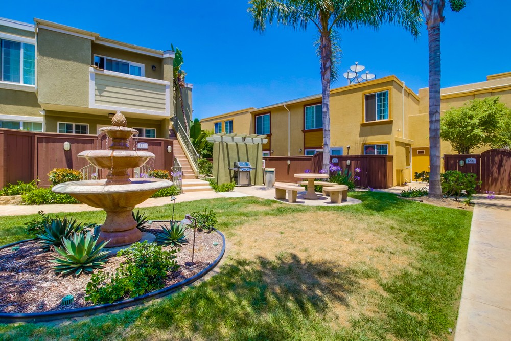 Virtual tour photo 29 of 30 for 5252 Balboa Arms Dr #228