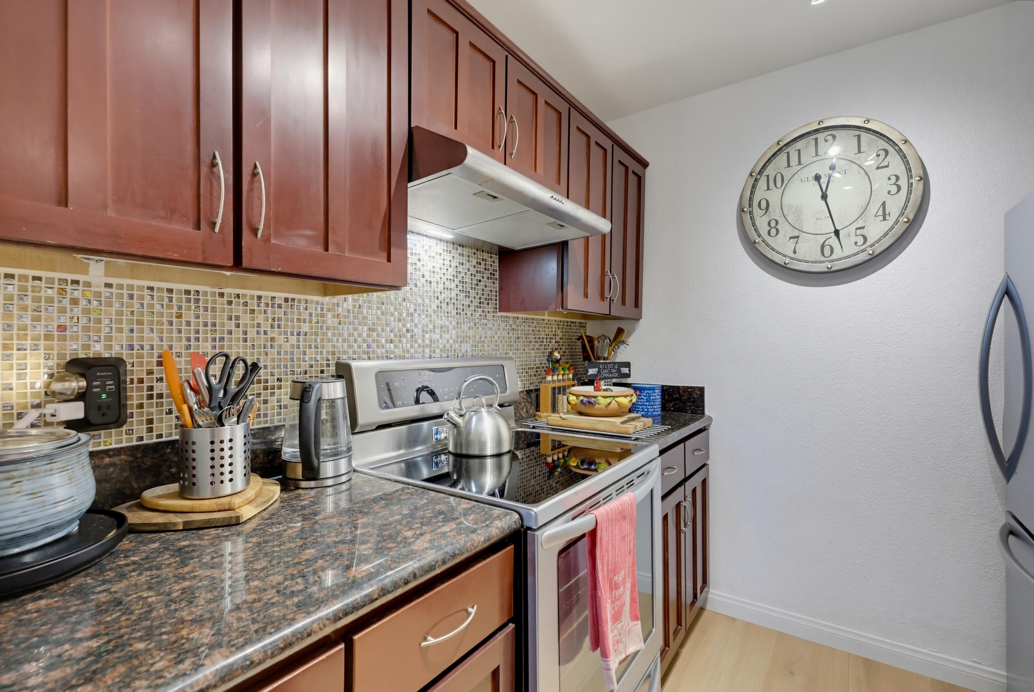 Virtual tour photo 7 of 25 for 5252 Orange Ave