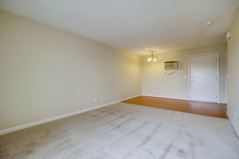 Virtual tour photo 11 of 28 for 5252 Orange Ave #326