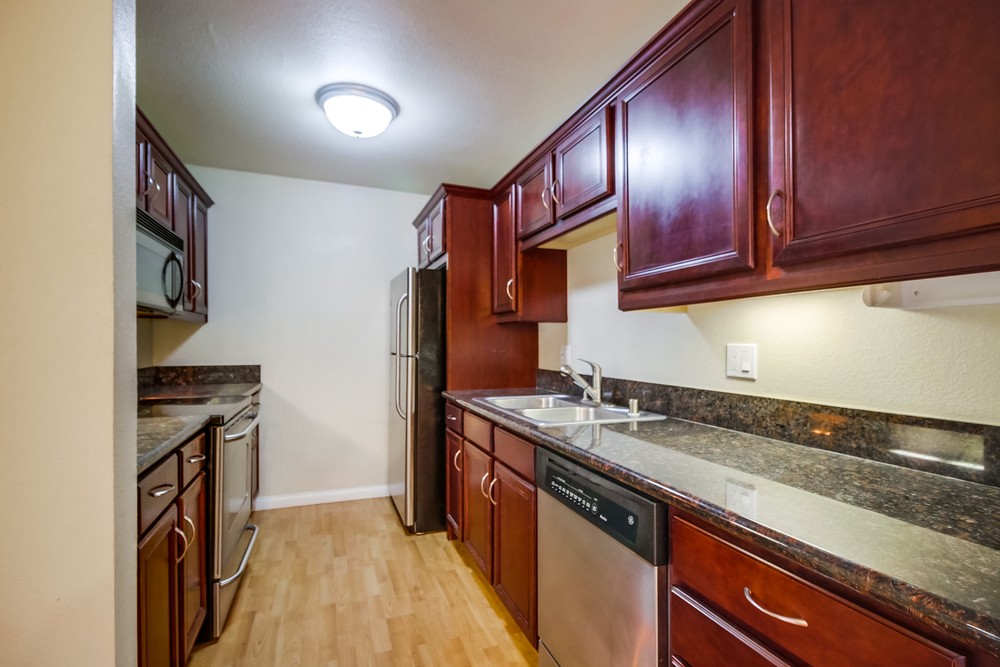Virtual tour photo 13 of 28 for 5252 Orange Ave #326