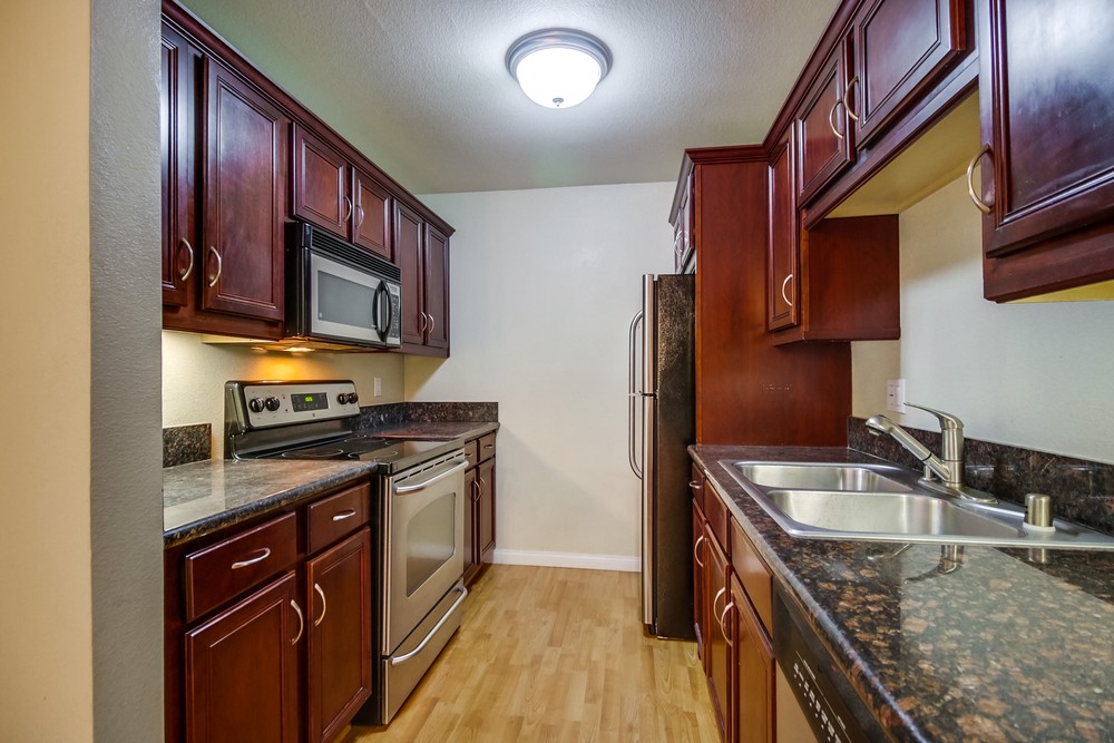 Virtual tour photo 14 of 28 for 5252 Orange Ave #326