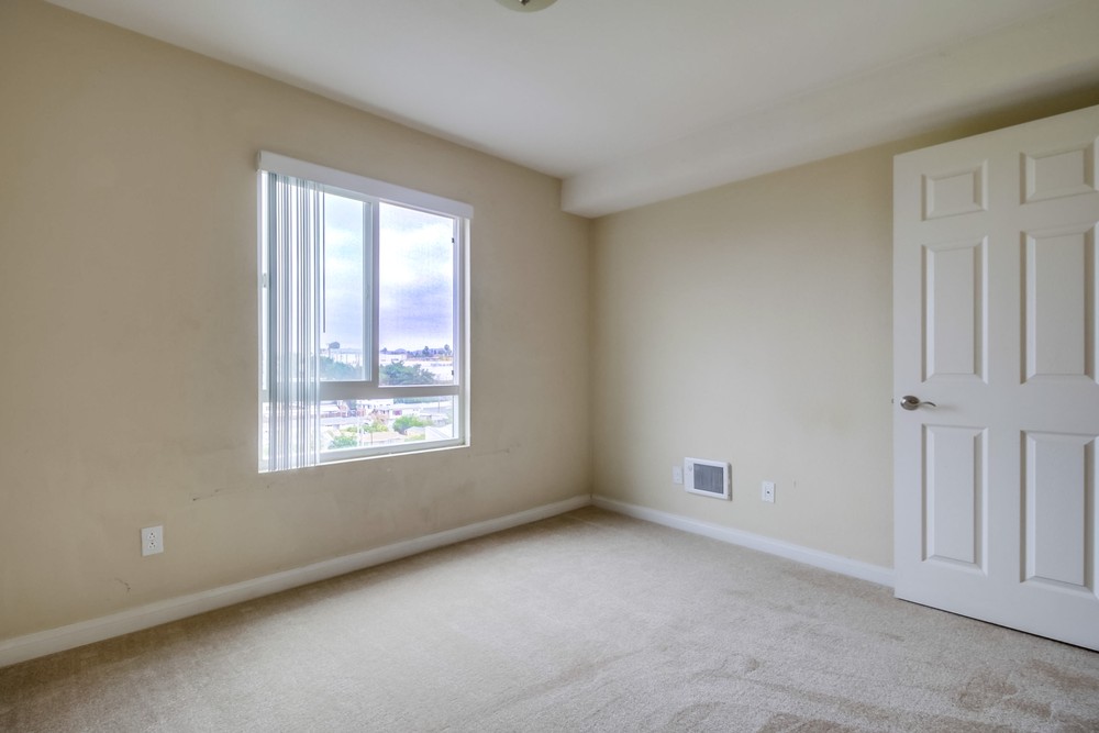 Virtual tour photo 17 of 28 for 5252 Orange Ave #326