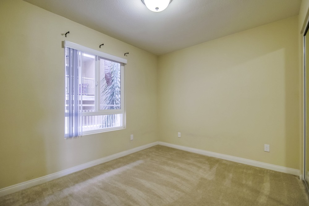 Virtual tour photo 18 of 28 for 5252 Orange Ave #326
