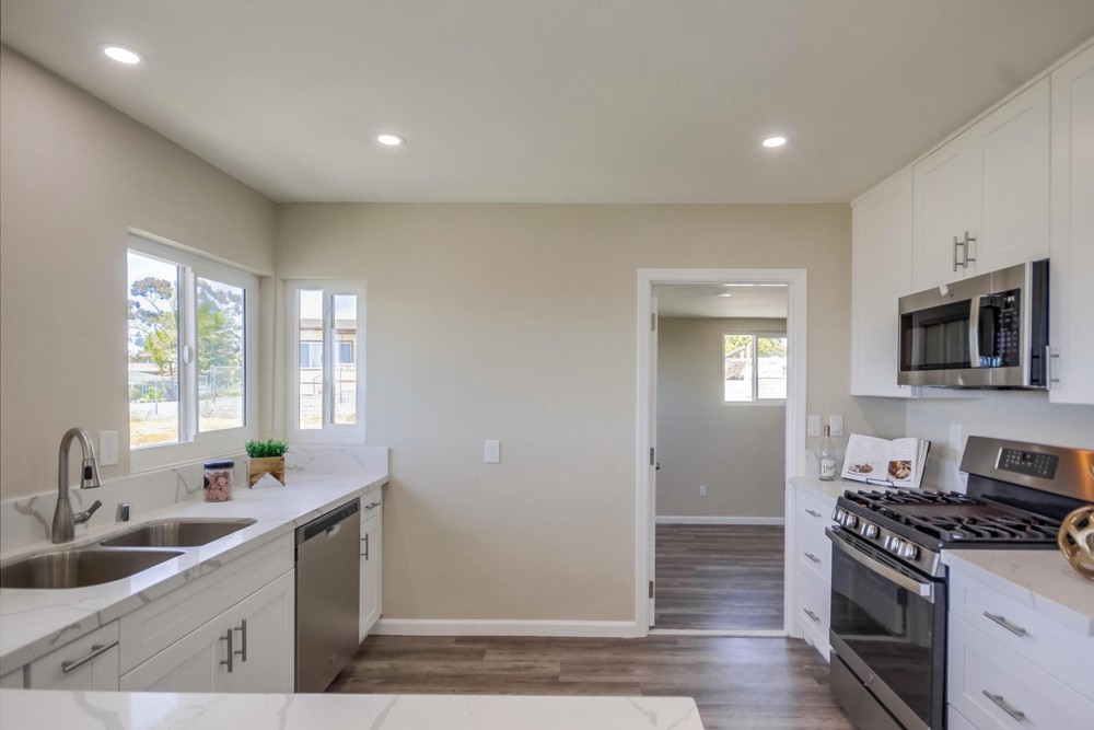 Virtual tour photo 17 of 43 for 5259 Roswell St
