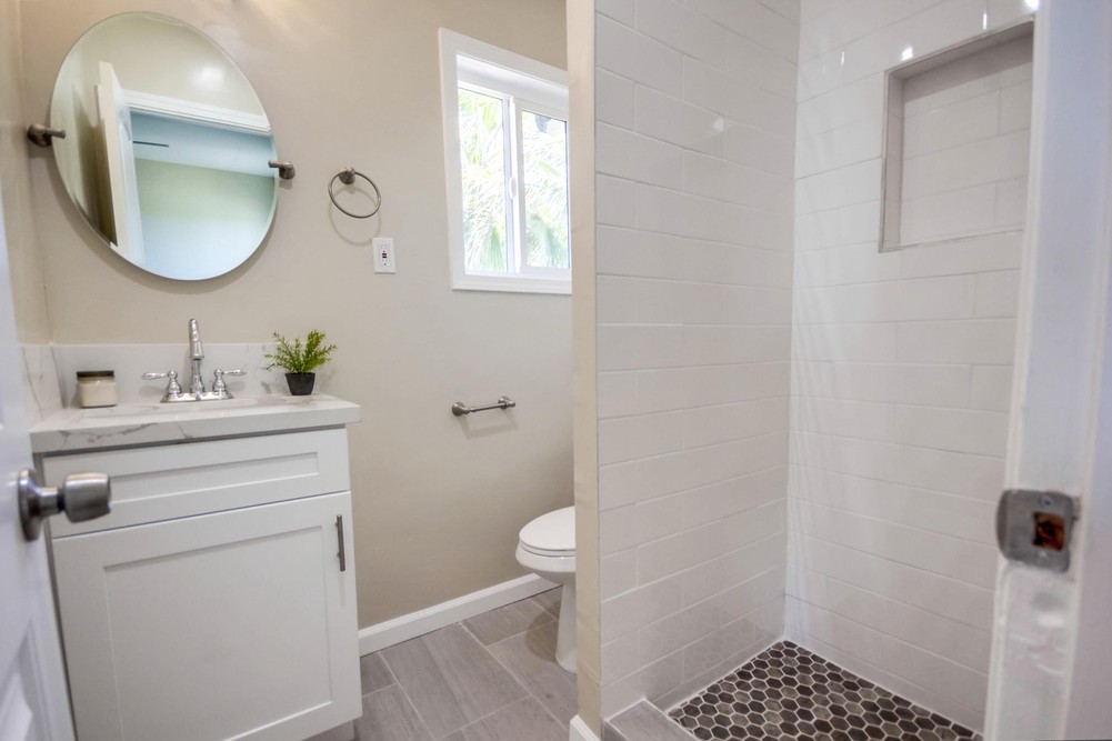 Virtual tour photo 25 of 43 for 5259 Roswell St