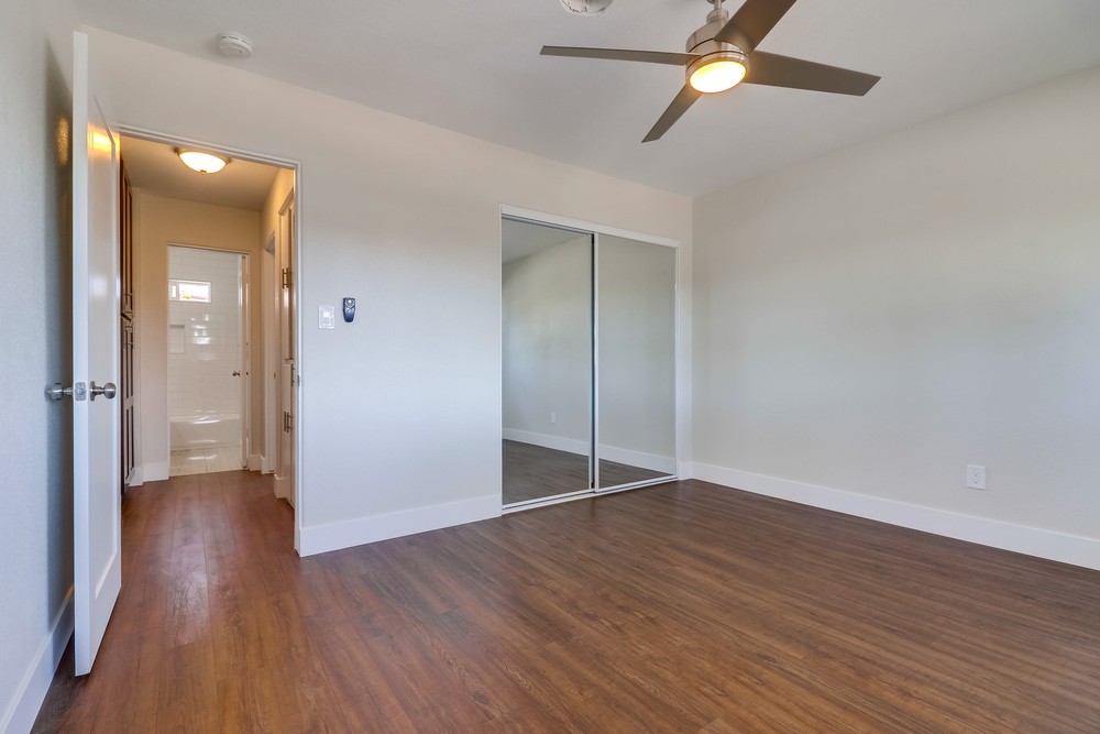 Virtual tour photo 27 of 35 for 5267 Gary St