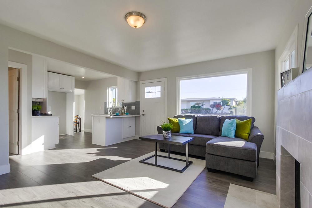Virtual tour photo 10 of 37 for 5268 N Thorn St