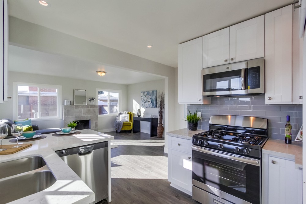 Virtual tour photo 17 of 37 for 5268 N Thorn St