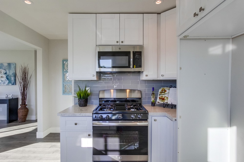 Virtual tour photo 18 of 37 for 5268 N Thorn St
