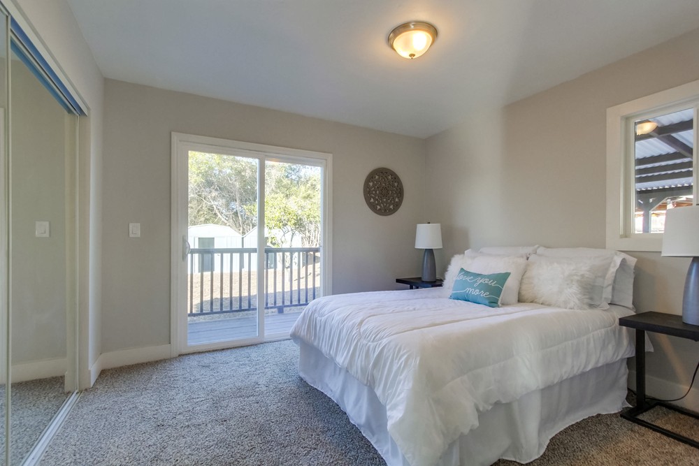 Virtual tour photo 20 of 37 for 5268 N Thorn St