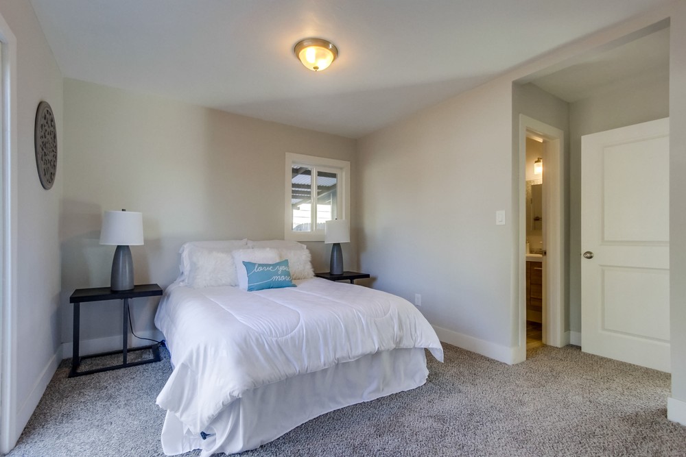 Virtual tour photo 22 of 37 for 5268 N Thorn St