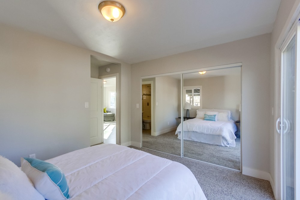 Virtual tour photo 23 of 37 for 5268 N Thorn St