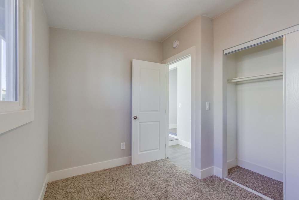 Virtual tour photo 27 of 37 for 5268 N Thorn St