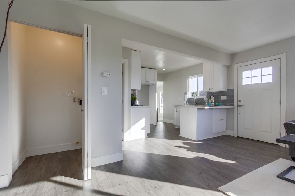 Virtual tour photo 33 of 37 for 5268 N Thorn St