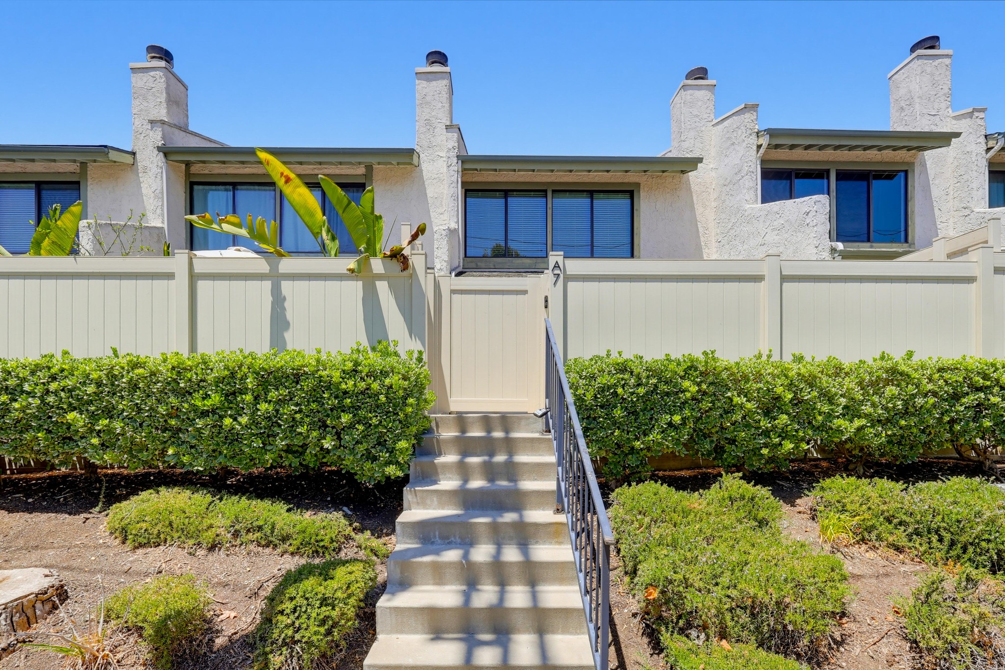 Virtual tour photo 3 of 69 for 5269 Colodny Dr Unit 7