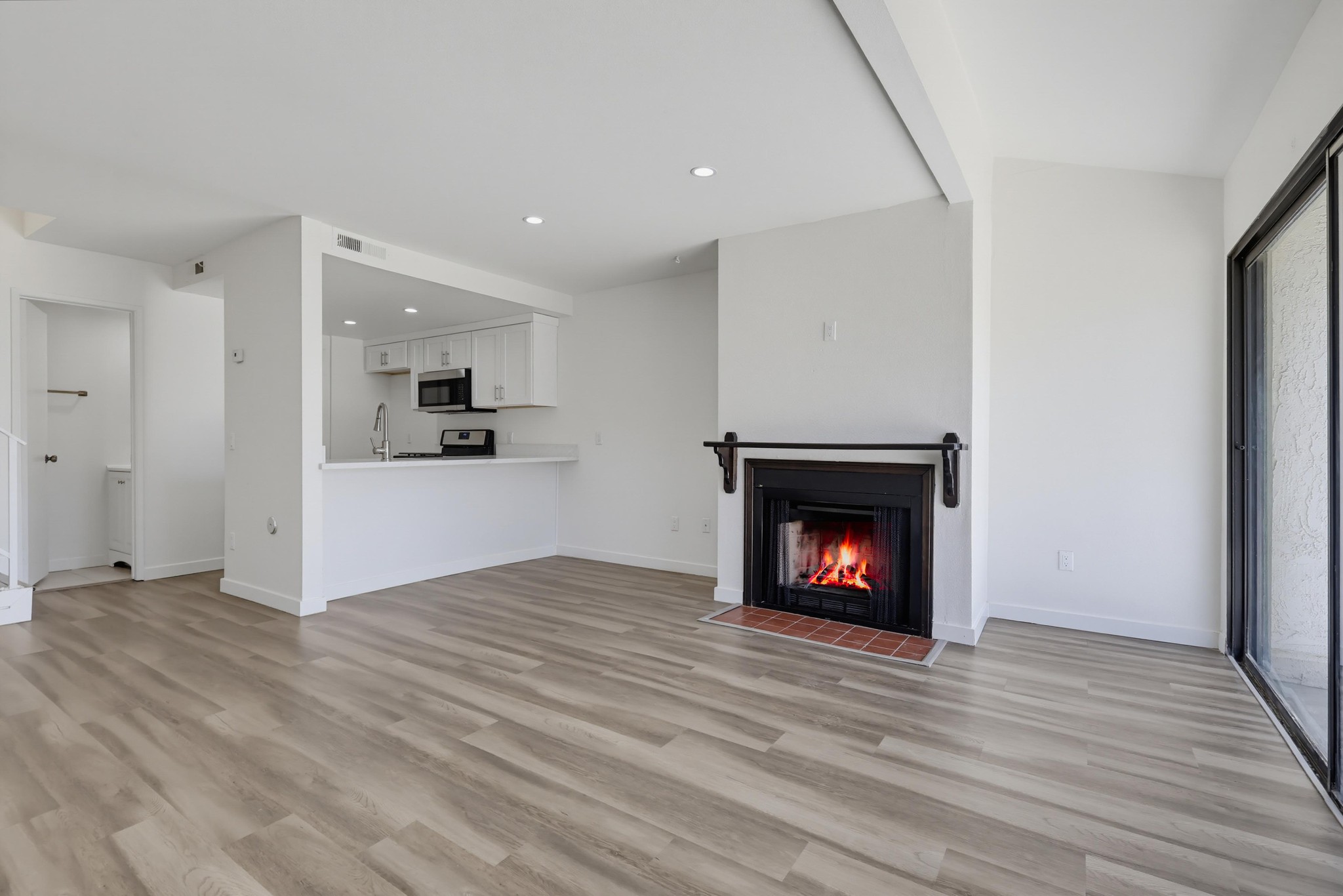 Virtual tour photo 12 of 69 for 5269 Colodny Dr Unit 7