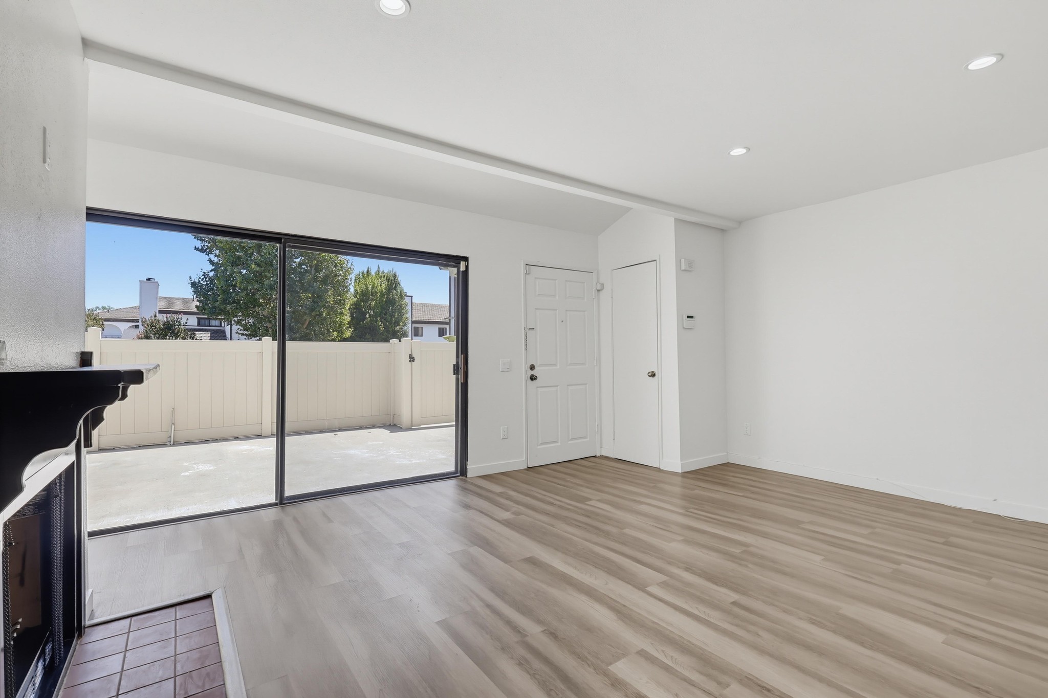Virtual tour photo 15 of 69 for 5269 Colodny Dr Unit 7