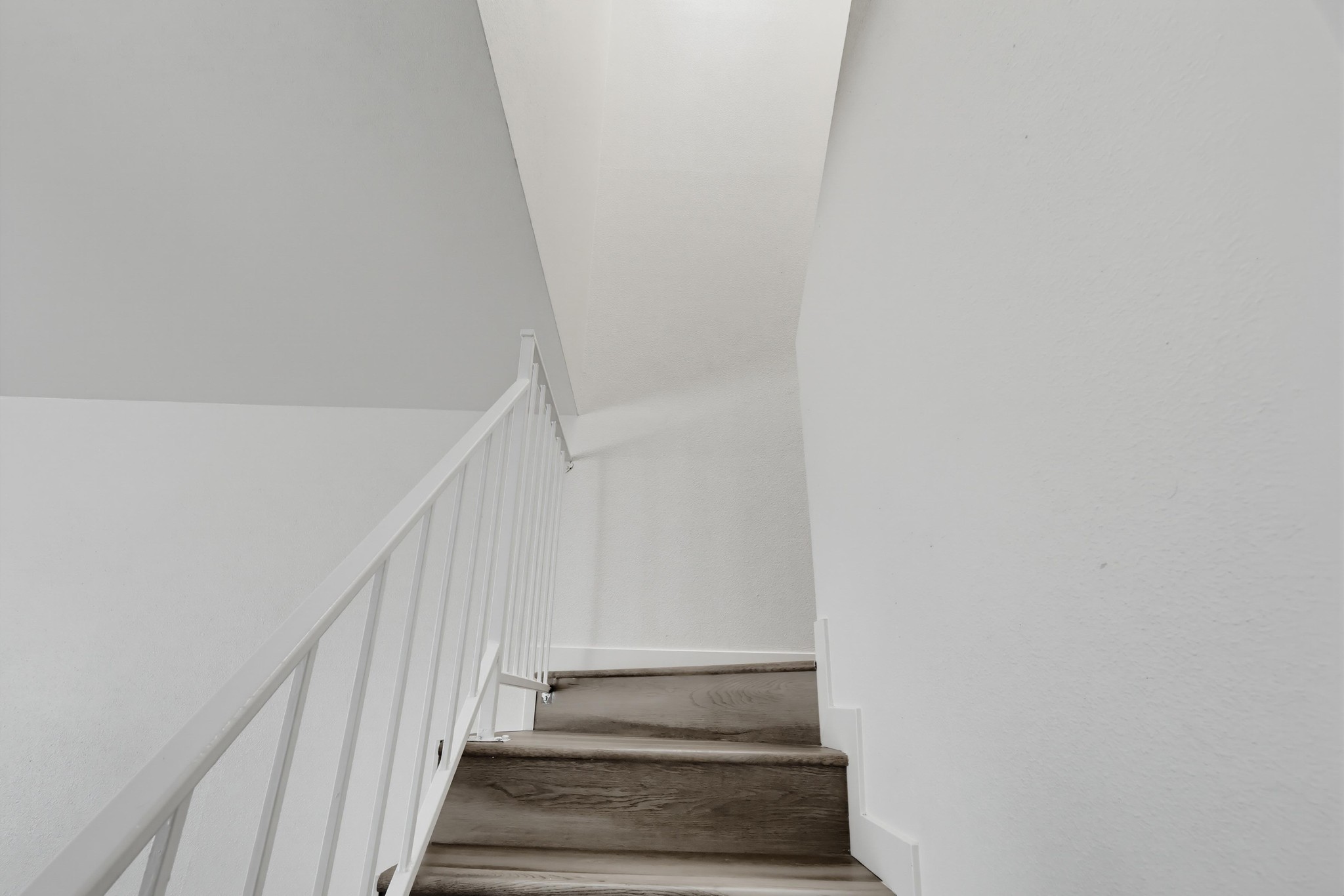 Virtual tour photo 28 of 69 for 5269 Colodny Dr Unit 7