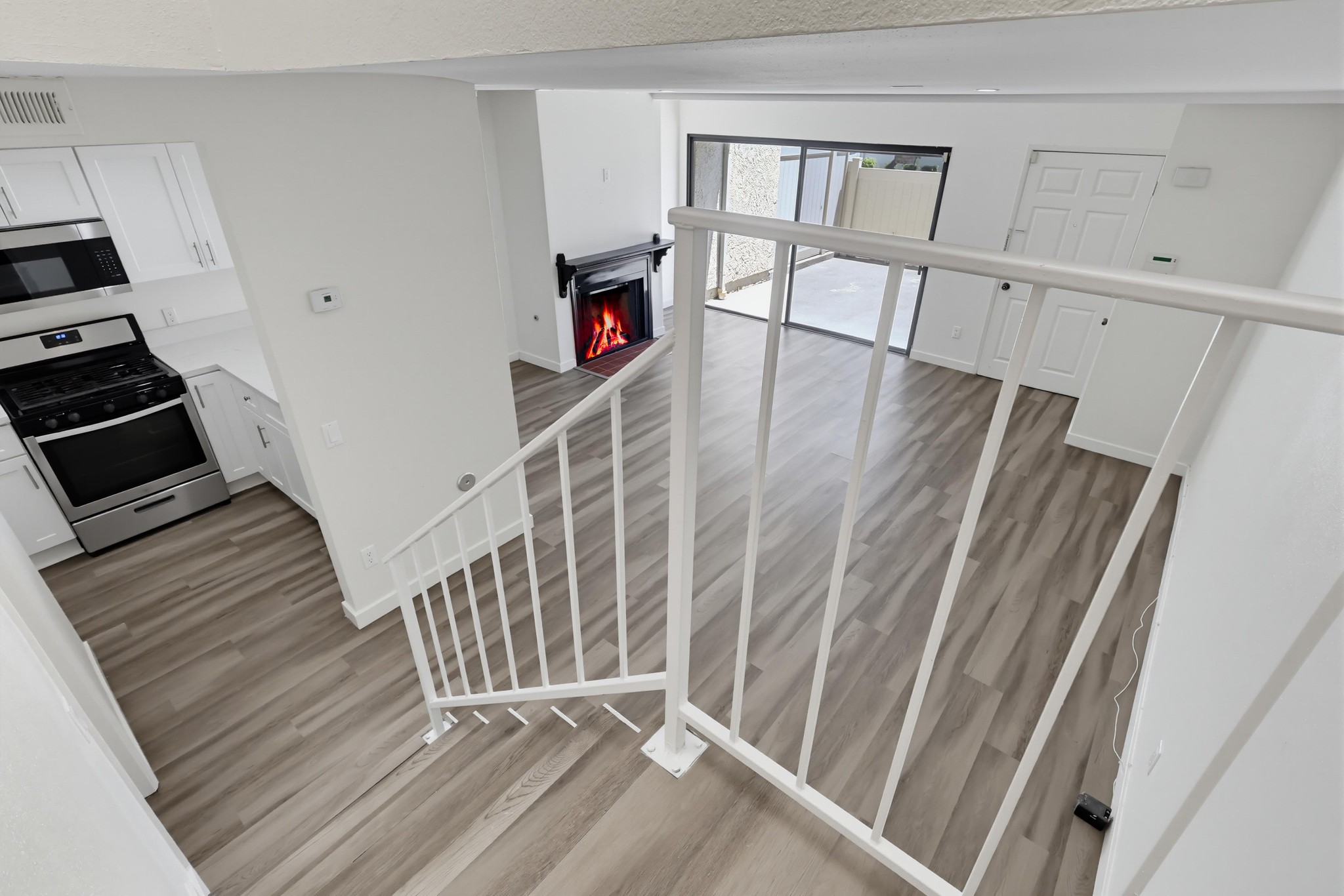 Virtual tour photo 29 of 69 for 5269 Colodny Dr Unit 7