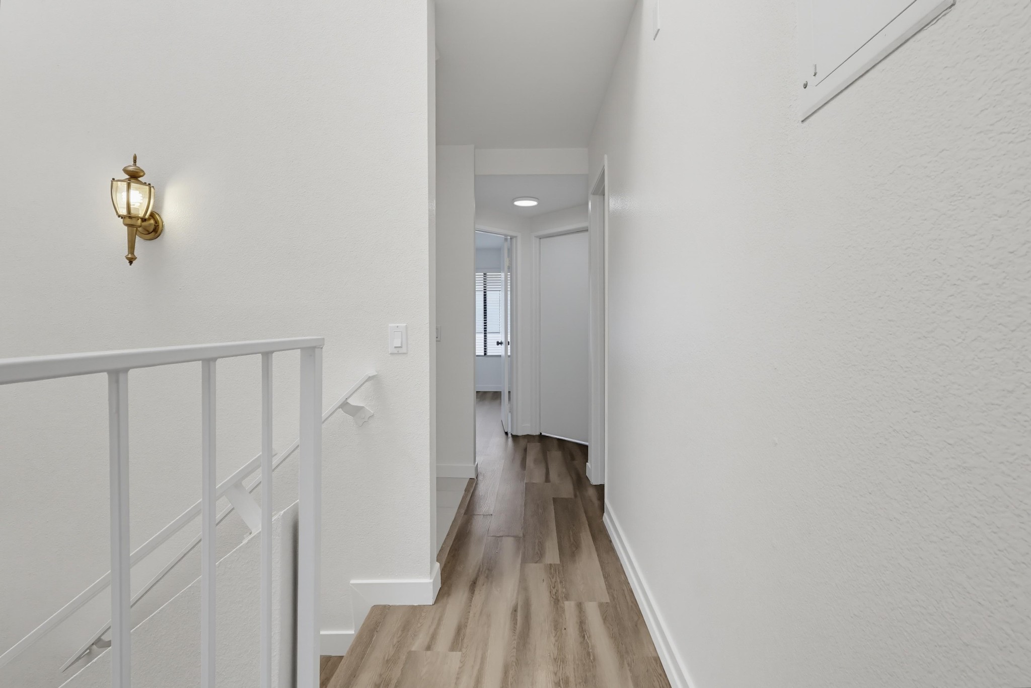 Virtual tour photo 32 of 69 for 5269 Colodny Dr Unit 7