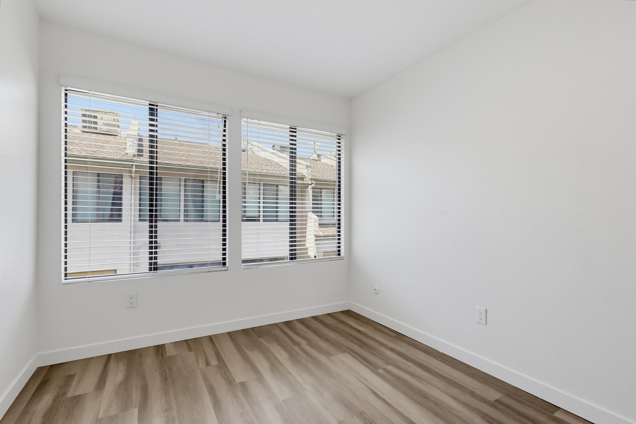 Virtual tour photo 48 of 69 for 5269 Colodny Dr Unit 7