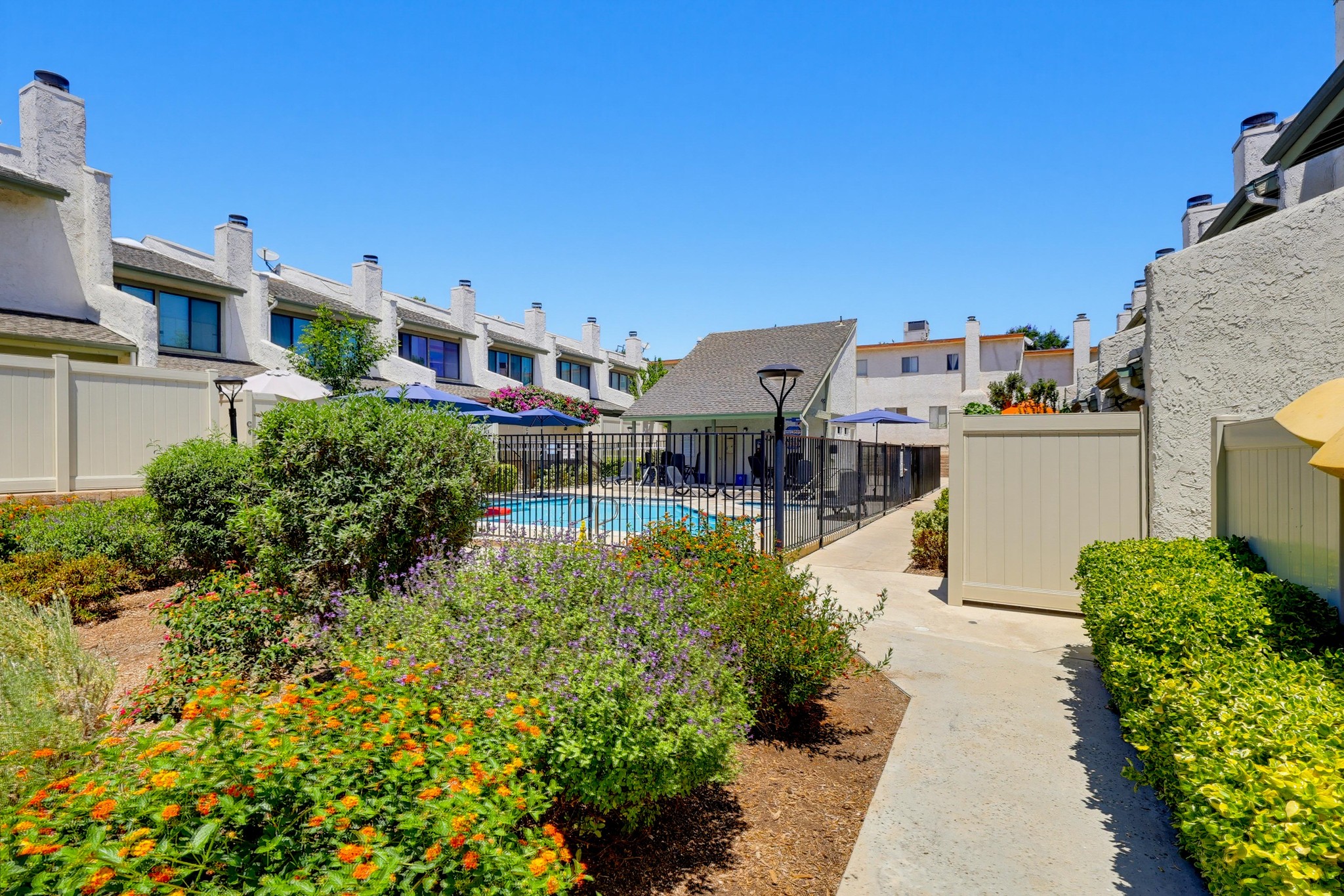 Virtual tour photo 62 of 69 for 5269 Colodny Dr Unit 7