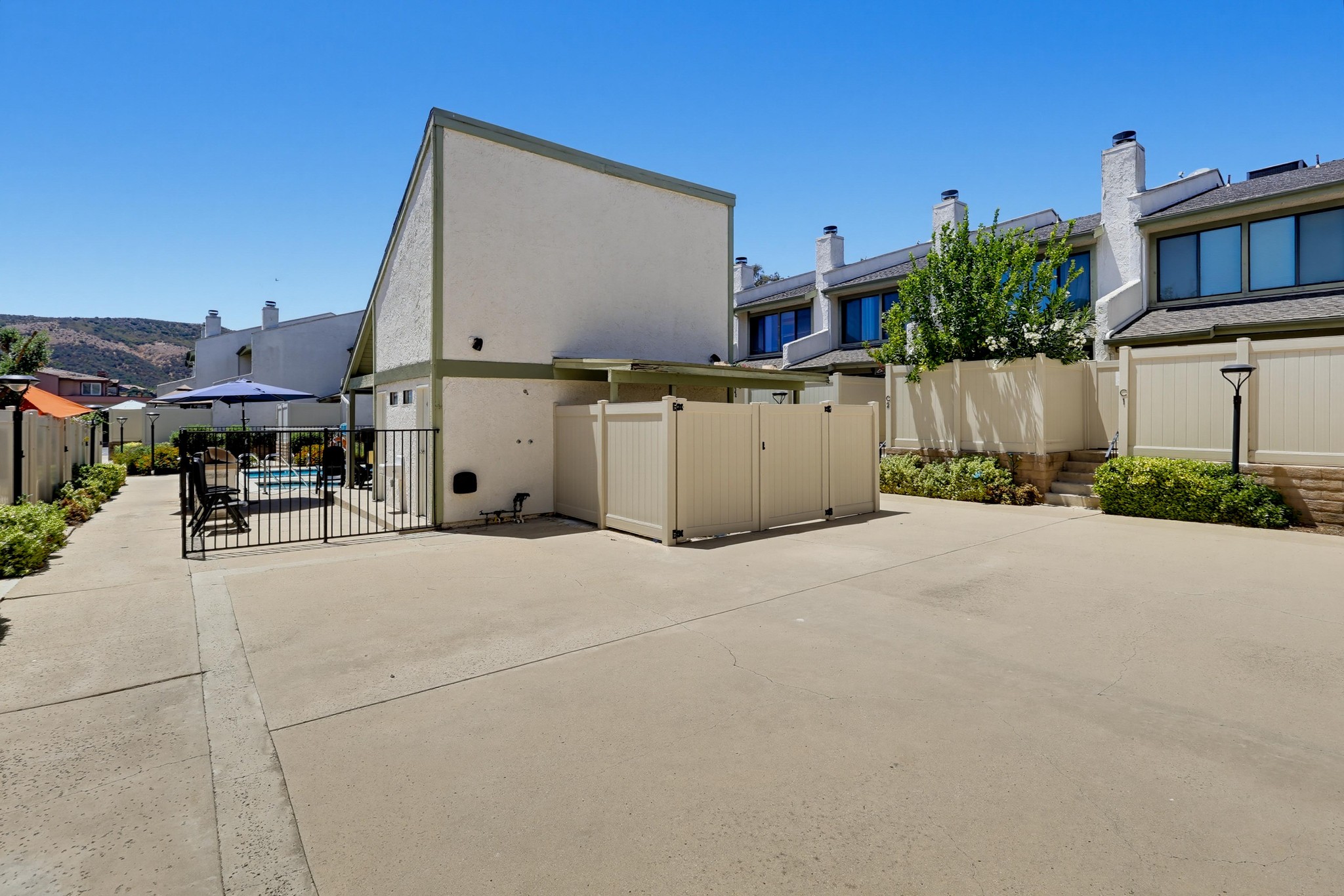 Virtual tour photo 68 of 69 for 5269 Colodny Dr Unit 7