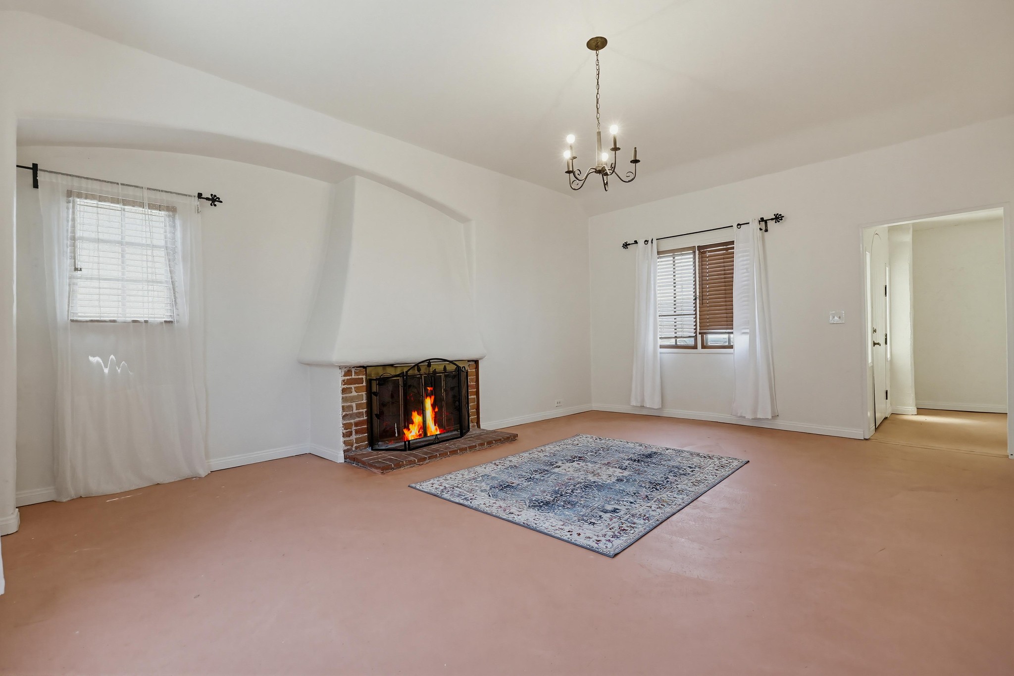 Virtual tour photo 11 of 47 for 527 K Ave