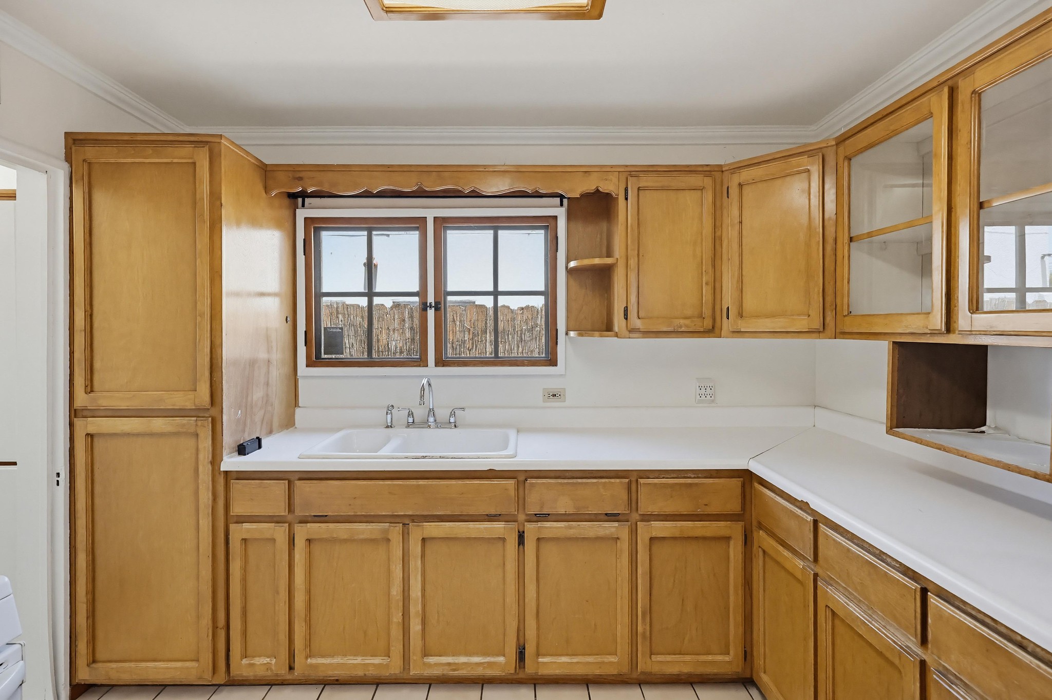 Virtual tour photo 17 of 47 for 527 K Ave