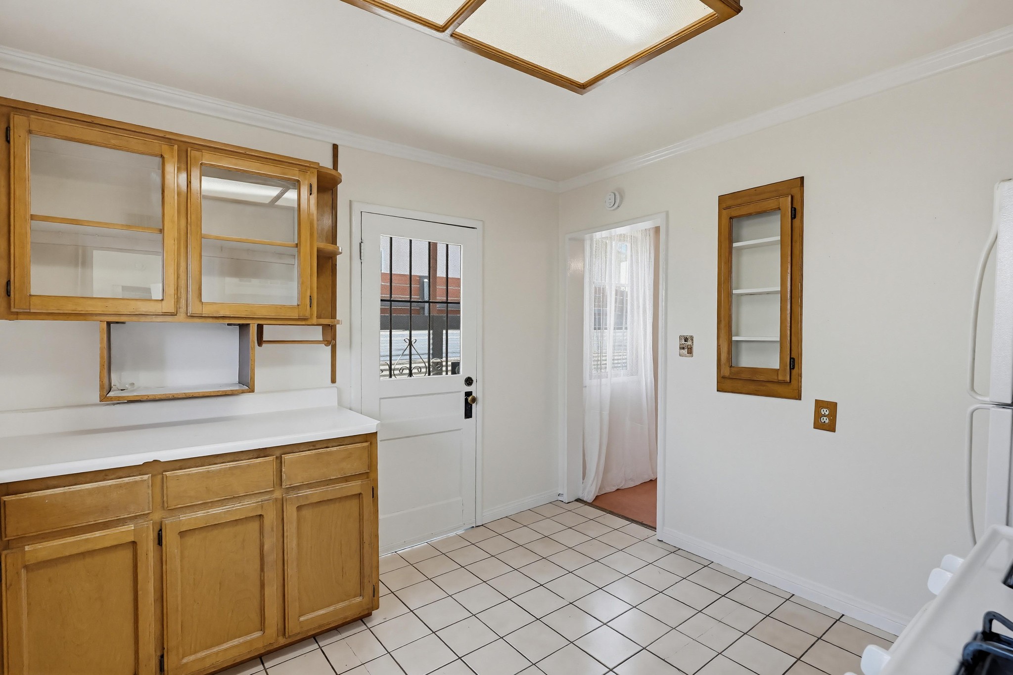 Virtual tour photo 20 of 47 for 527 K Ave