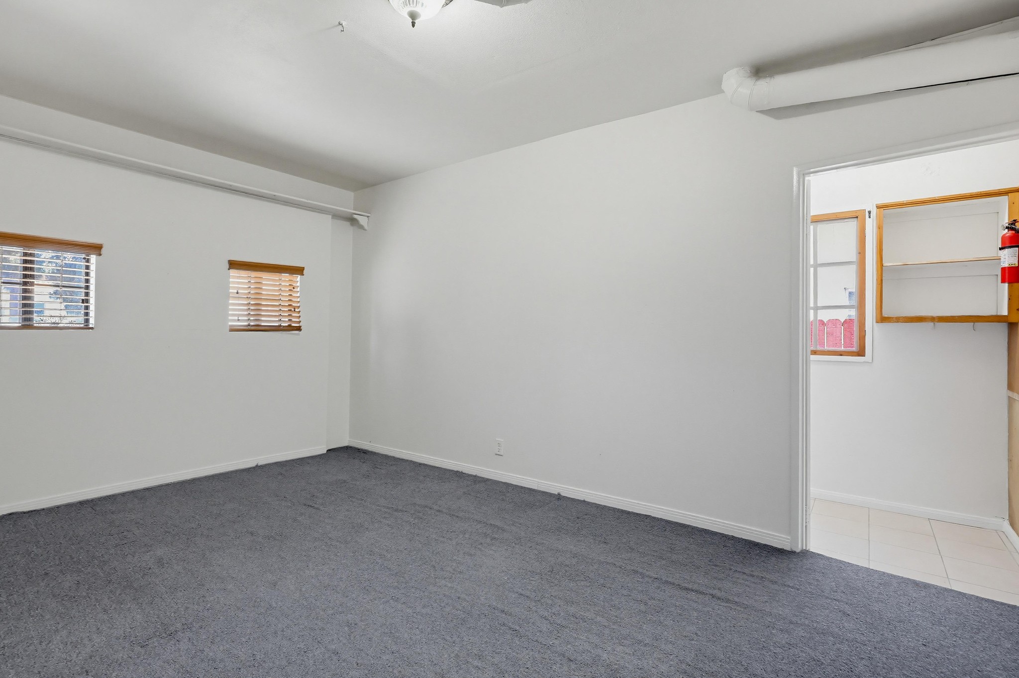 Virtual tour photo 36 of 47 for 527 K Ave