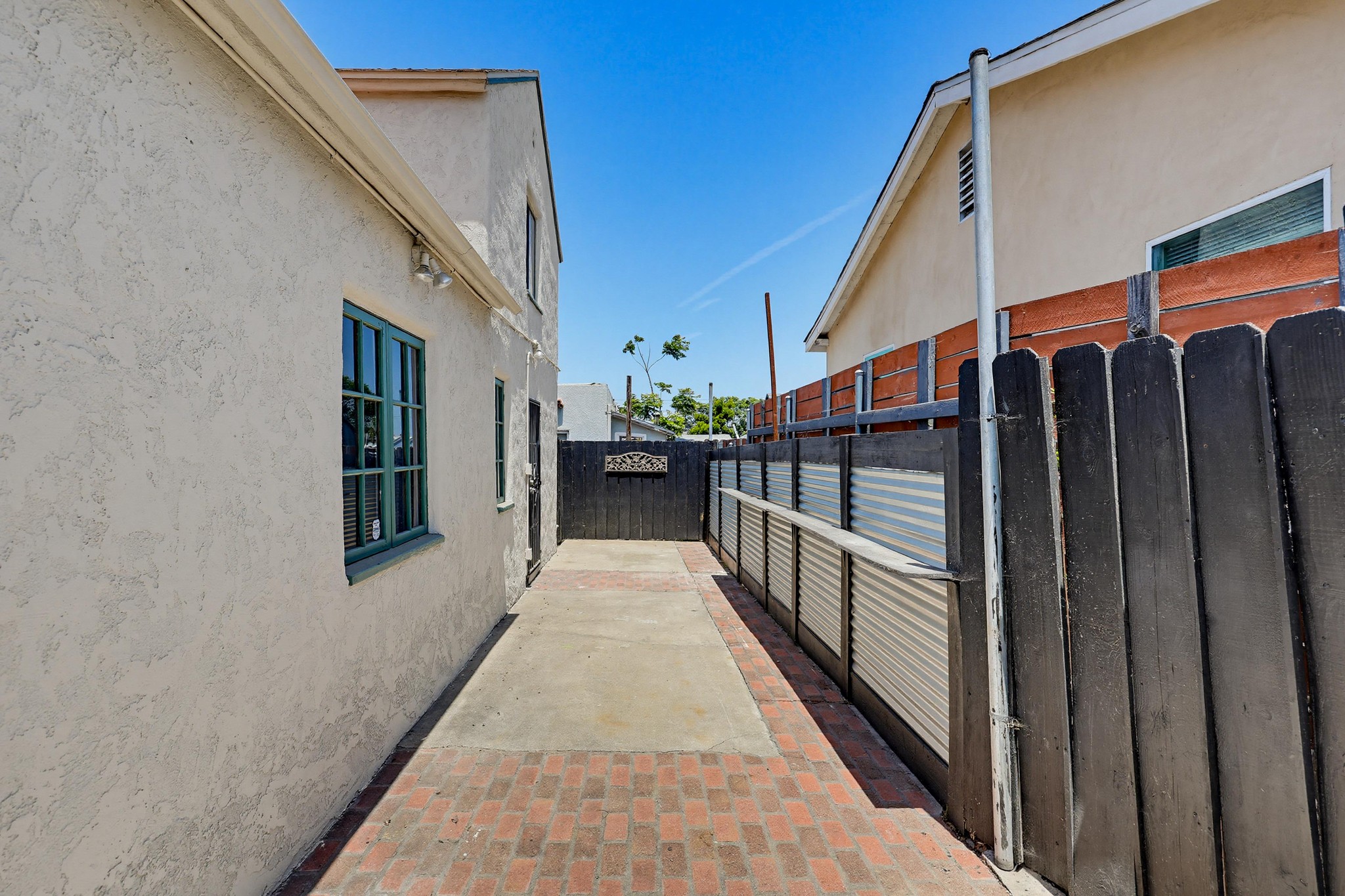 Virtual tour photo 45 of 47 for 527 K Ave