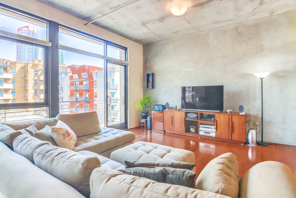 Virtual tour photo 11 of 49 for 527 Tenth Ave