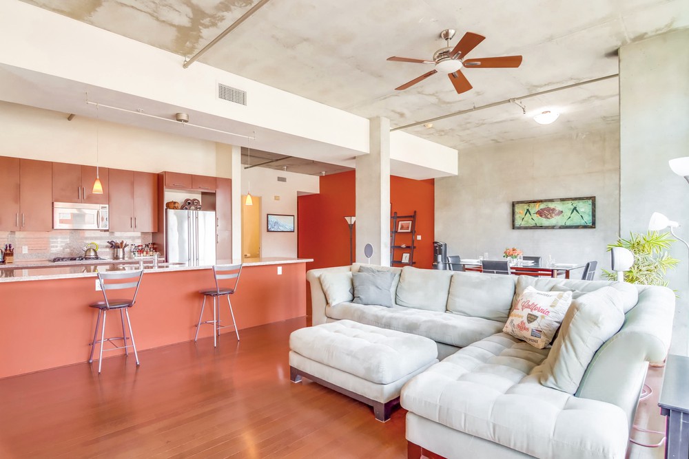 Virtual tour photo 17 of 49 for 527 Tenth Ave