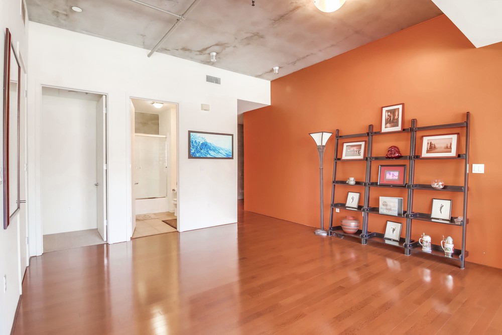 Virtual tour photo 24 of 49 for 527 Tenth Ave