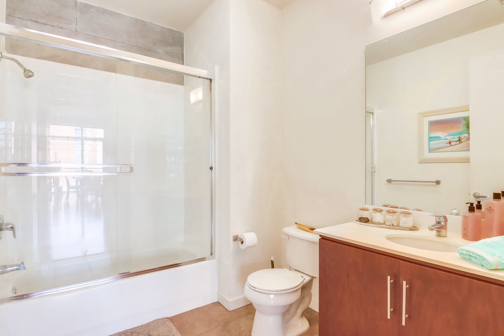 Virtual tour photo 32 of 49 for 527 Tenth Ave