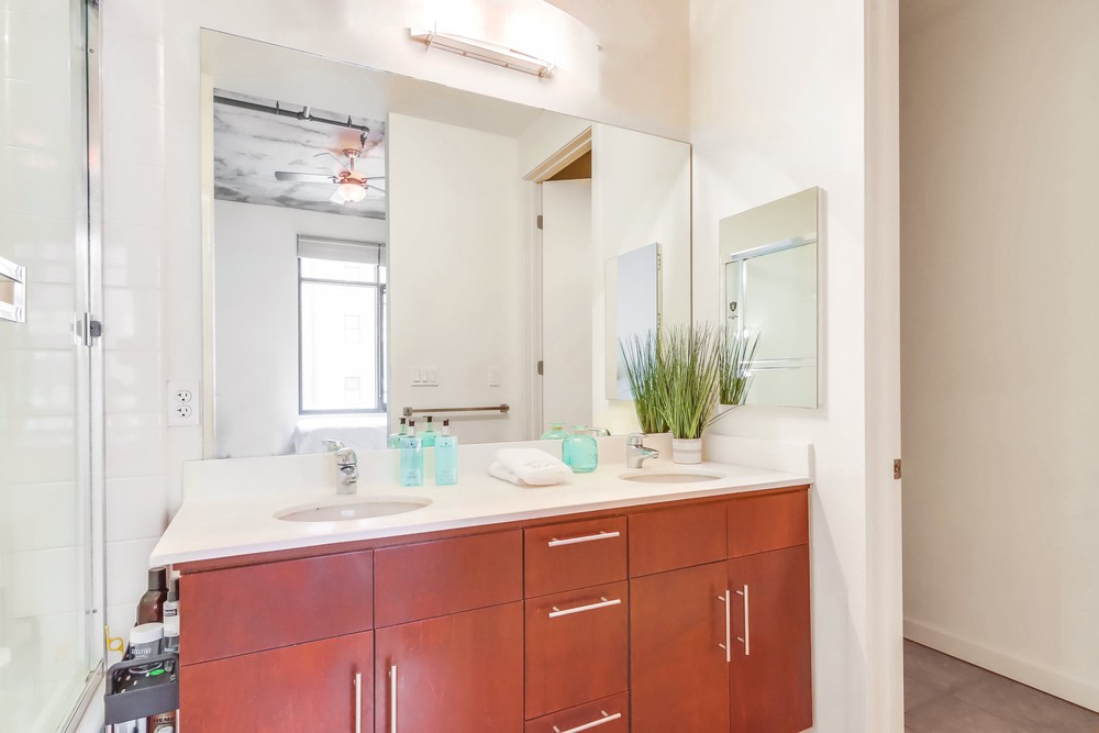 Virtual tour photo 44 of 49 for 527 Tenth Ave