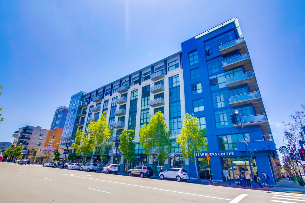 Virtual tour photo 3 of 48 for 527 Tenth Avenue Unit 707