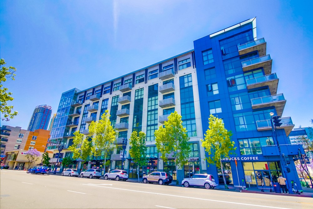 Virtual tour photo 4 of 48 for 527 Tenth Avenue Unit 707