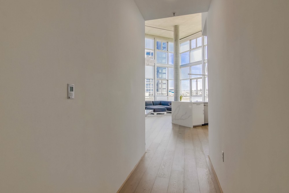 Virtual tour photo 6 of 48 for 527 Tenth Avenue Unit 707