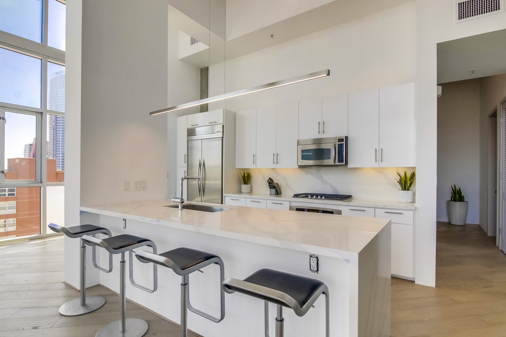 Virtual tour photo 21 of 48 for 527 Tenth Avenue Unit 707